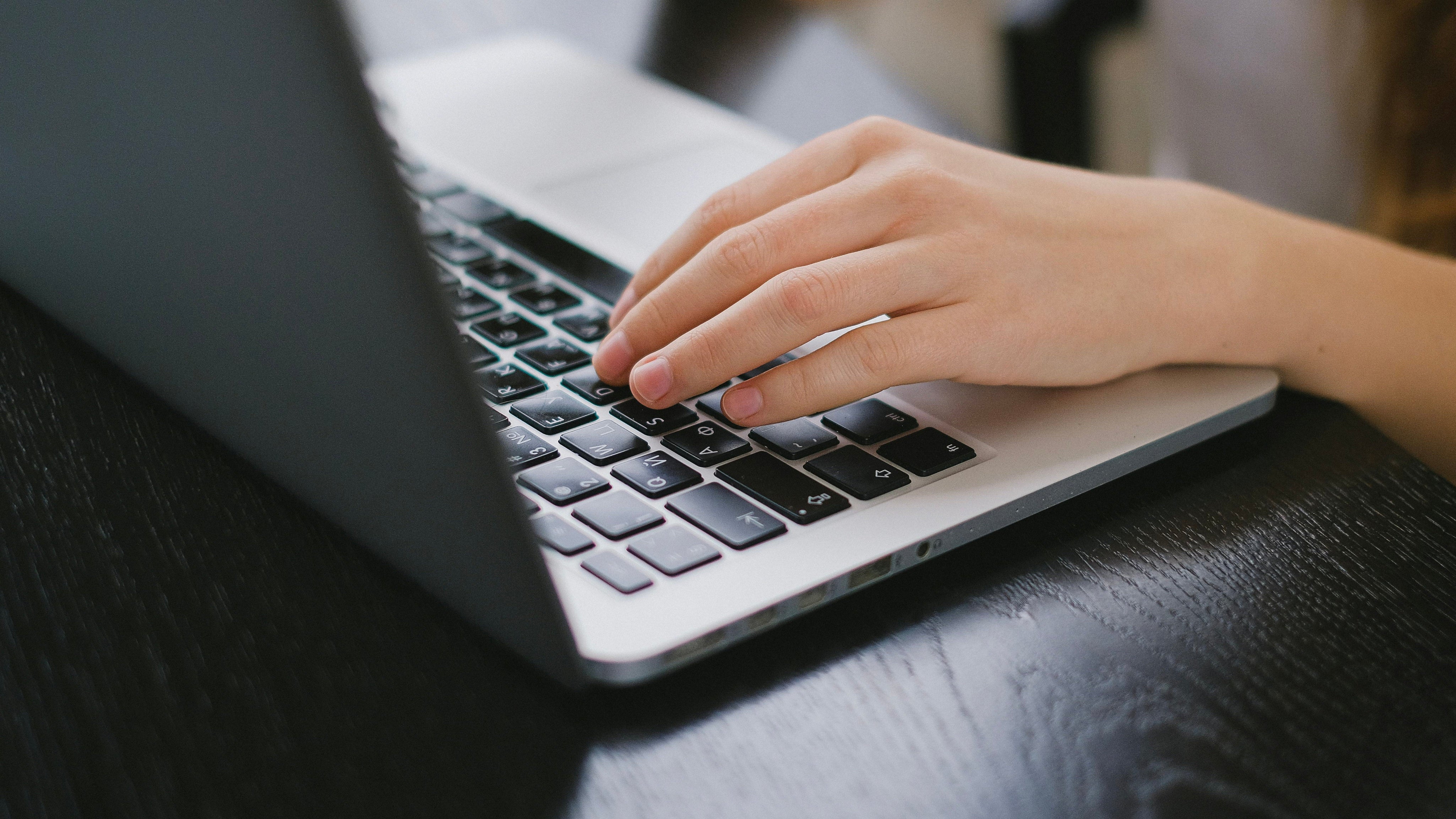 Réduire le stress au travail : 3 techniques simples pour prendre du recul
